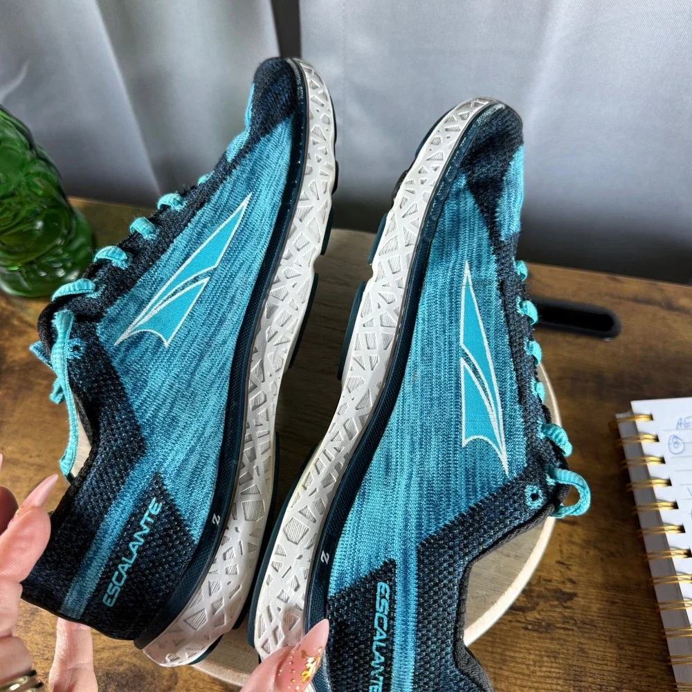 Altra Escalante Running Shoes Zero Drop Womens 8 Blue Black Sneakers *NO INSOLES